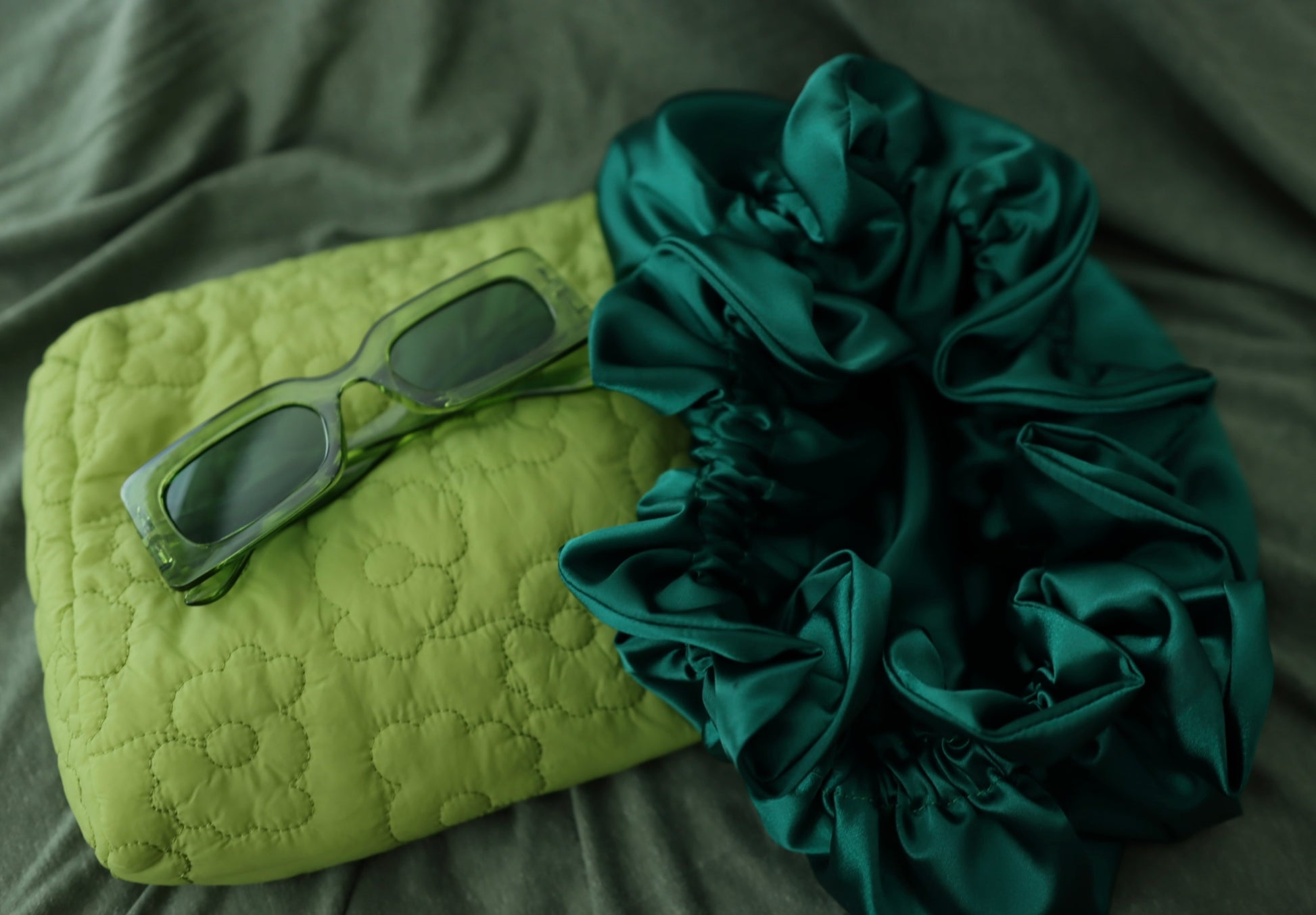 Women's Ruffle Bonnet | Emerald Ruffle Bonnet | Sewextraordinary