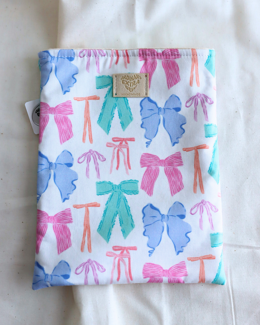 Booksleeve - Pastel Bows