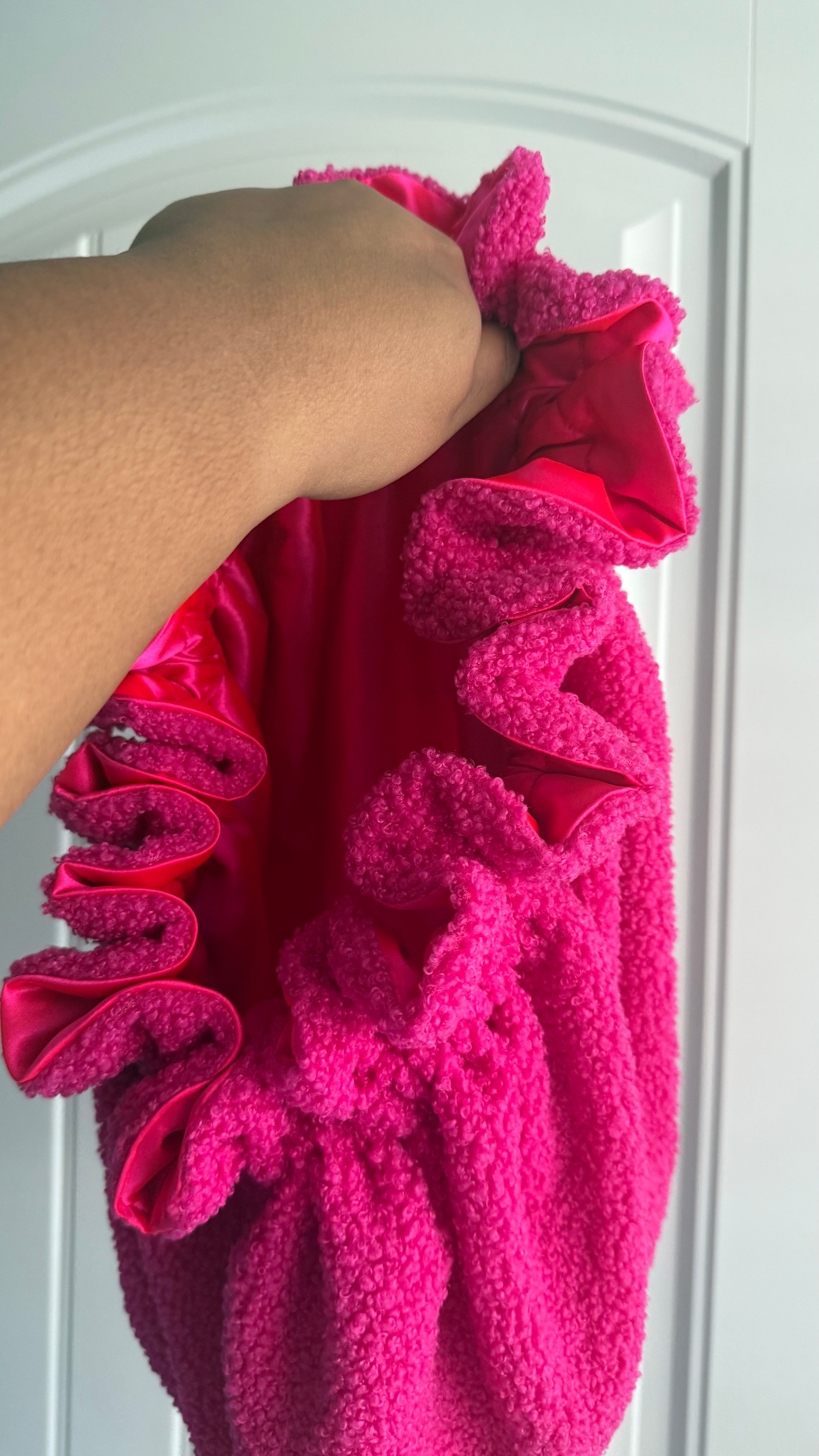 Mean Girl Teddy Ruffle Bonnet